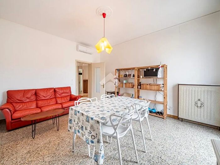 Appartamento quadrilocale in vendita in Via Umago, Verona