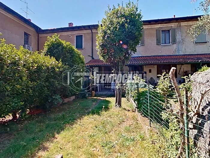 Appartamento trilocale in vendita in Via Increa, Brugherio