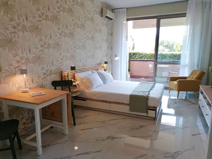 Appartamento monolocale in affitto in Via Aurelia, Aurelio Val Cannuta, Roma