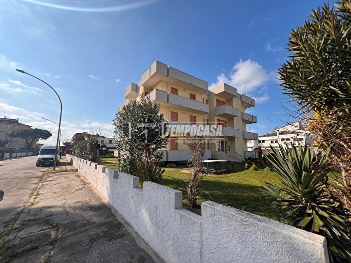 Appartamento bilocale in vendita in Viale Polonia Lido delle Nazioni, Comacchio