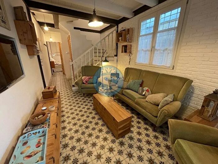 Casa con 7 locali in vendita in Pietrasanta