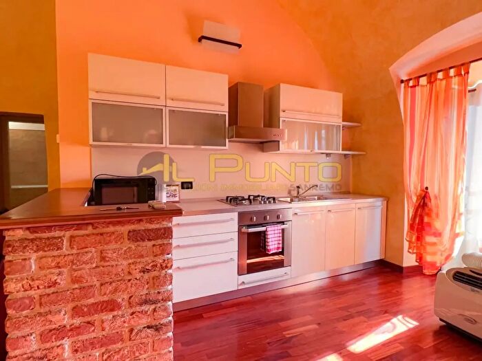 Appartamento trilocale in vendita in Via Palazzo, Sanremo