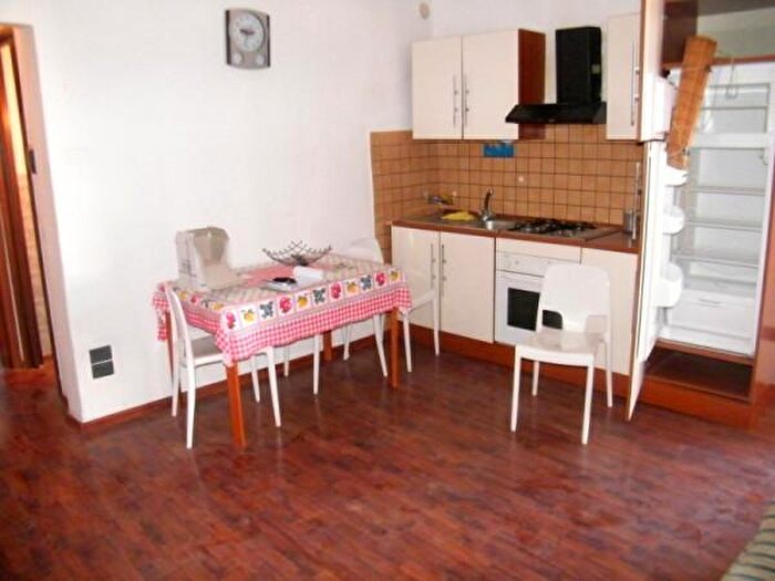 Appartamento trilocale in vendita in Via Montegrappa, Jesi