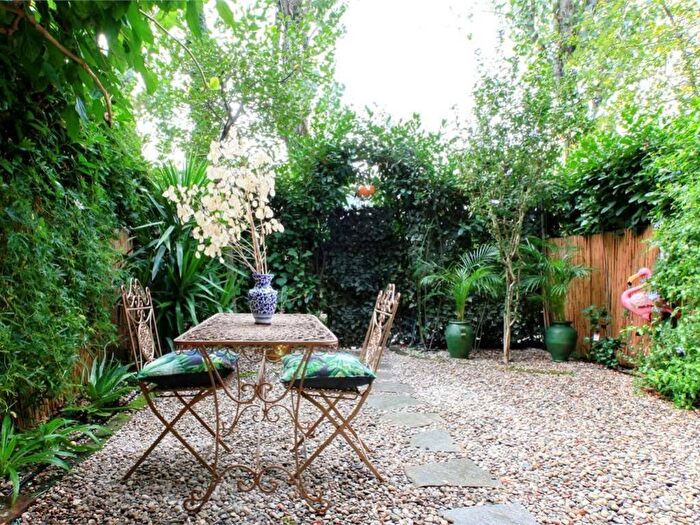 Appartamento bilocale in affitto in via pestalozzi, Barona, Milano