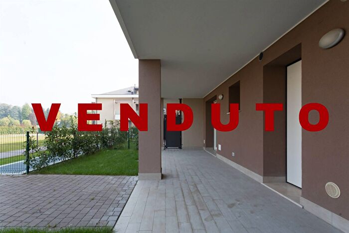 Appartamento con 5 locali in vendita in Via Mincio, Cernusco Sul Naviglio