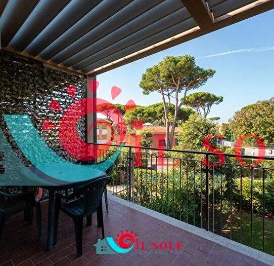 Appartamento trilocale in affitto in Via San Guido, Tirrenia, Pisa