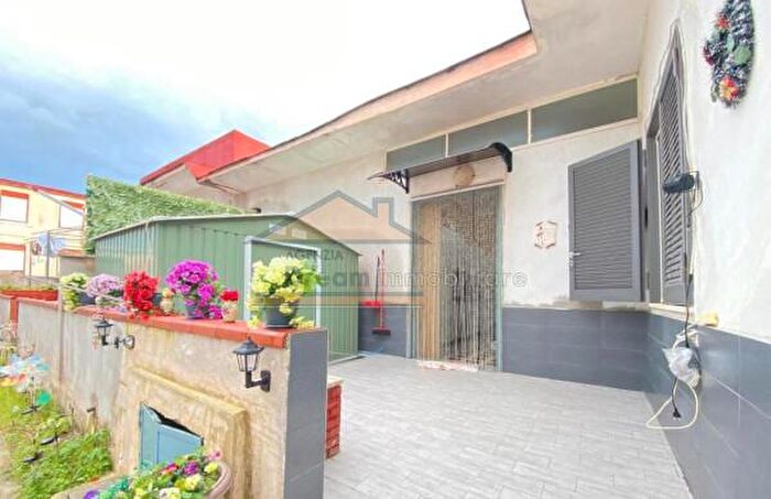 Appartamento bilocale in vendita in Via Domitiana, Castel Volturno