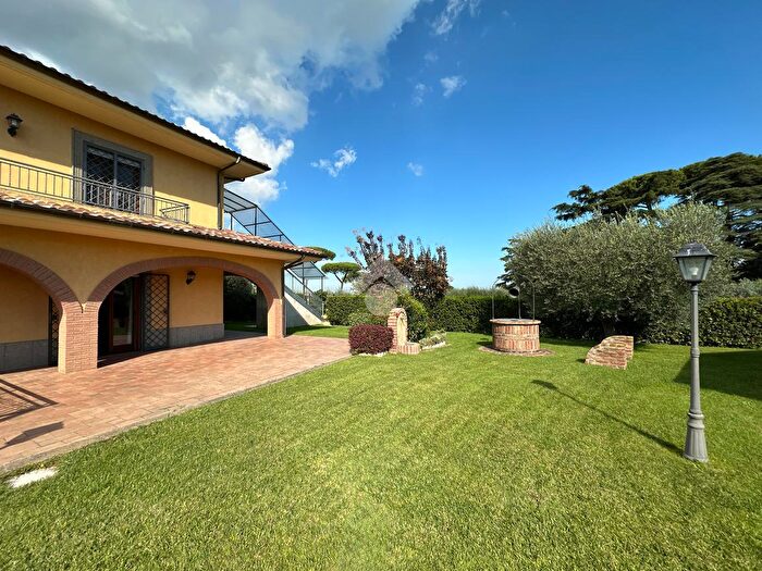 Casa con 5 locali in vendita in Via delle Marmorelle, Montecompatri