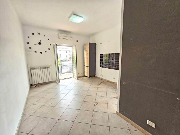 Appartamento bilocale in vendita in Via Teglio Roma, Roma