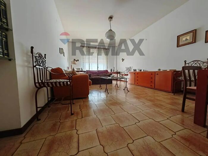 Appartamento con 5 locali in vendita in Via Risorgimento, Milazzo