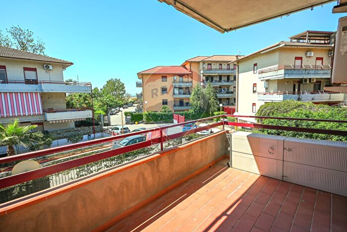 Appartamento bilocale in vendita in Via Ruggero Leoncavallo, Taormina