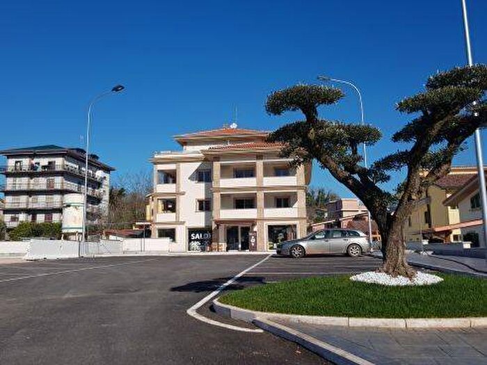 Appartamento trilocale in affitto in via dei Pioppi, Centro, Colleferro