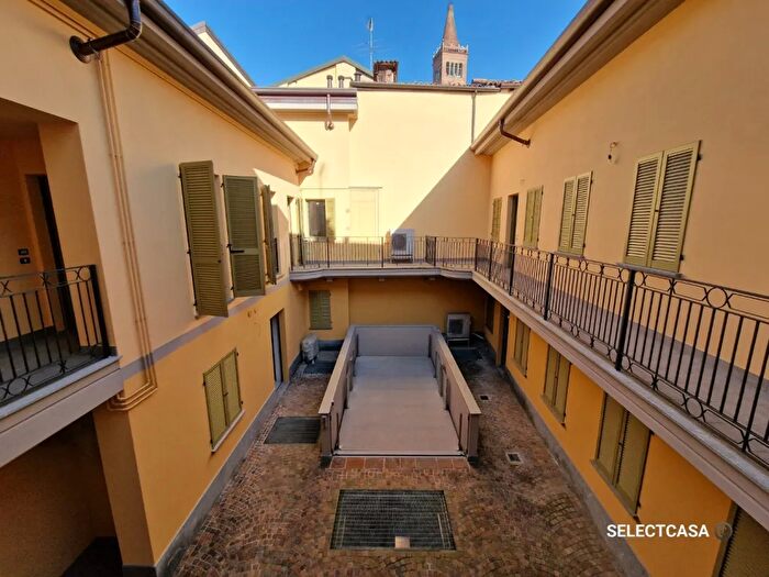 Appartamento trilocale in vendita in Treviglio