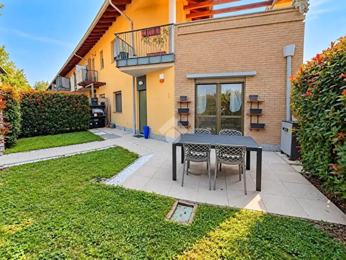 Appartamento trilocale in vendita in Via Bianconi, Stezzano