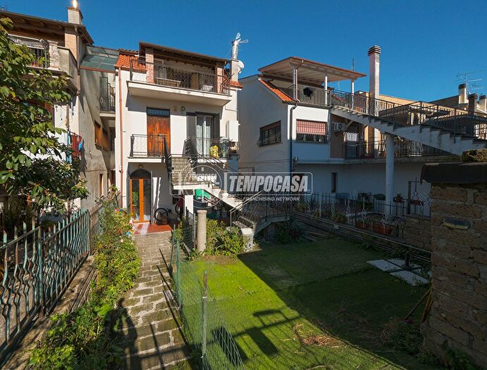 Appartamento quadrilocale in vendita in Via Bruno Buozzi, Campagnano Di Roma