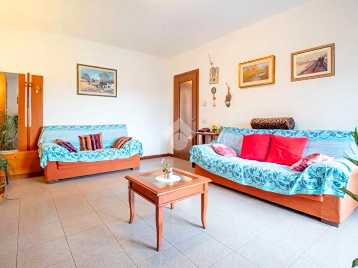 Appartamento trilocale in vendita in Via Roggetta, Caldogno