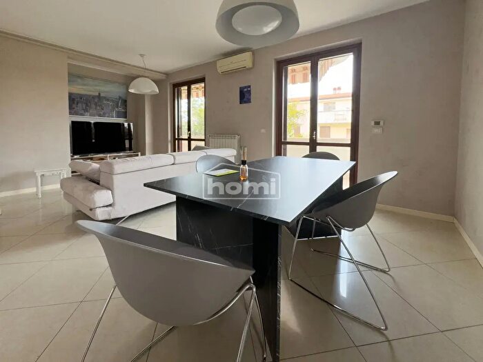 Casa con 9 locali in vendita in Spoltore
