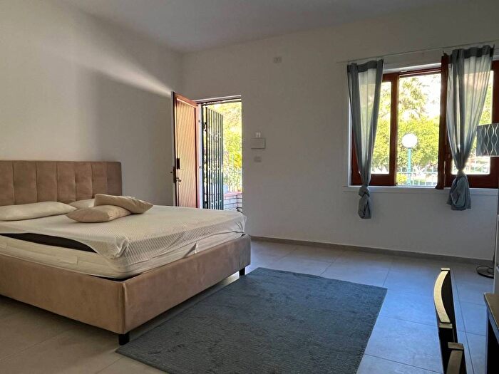 Appartamento monolocale in affitto in Via Intorno al Lago Lucrino, Lucrino, Pozzuoli