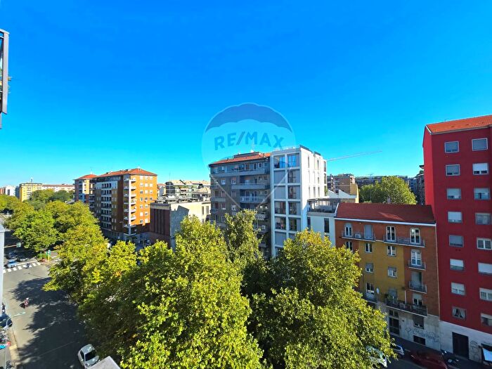 Appartamento trilocale in vendita in Viale Troya, Milano