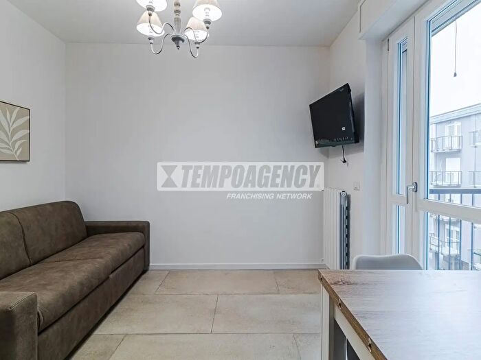 Appartamento bilocale in affitto in Via Monte Popera, Milano