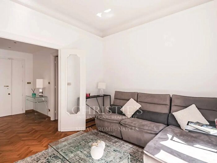 Appartamento bilocale in vendita in Via San Godenzo, Roma