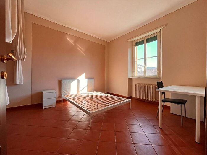 Appartamento trilocale in affitto in Via Genova, Nizza Millefonti, Torino