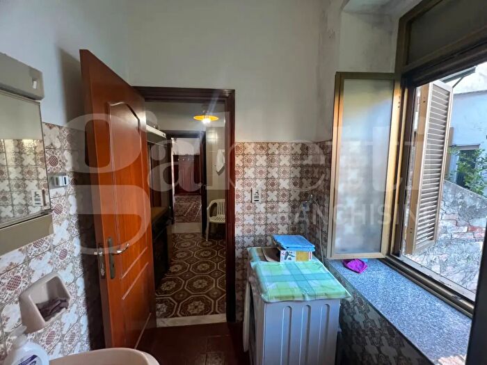 Appartamento quadrilocale in vendita in Corso Vittorio Emanuele, Amantea