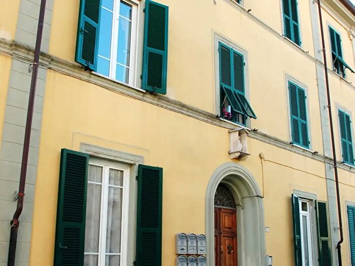 Appartamento quadrilocale in vendita in Via Cisa Sud, Santo Stefano Di Magra