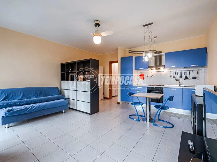 Appartamento monolocale in affitto in Via Caduti in Missione di Pace, Milano