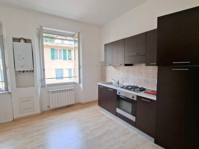 Appartamento bilocale in affitto in Via Evangelista Torricelli, Borgoratti, Genova