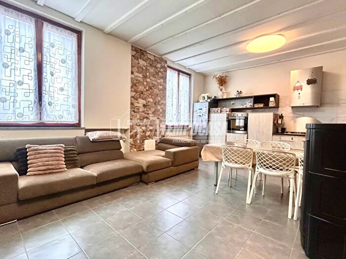 Casa bilocale in vendita in Via Monte Rosa, Buscate
