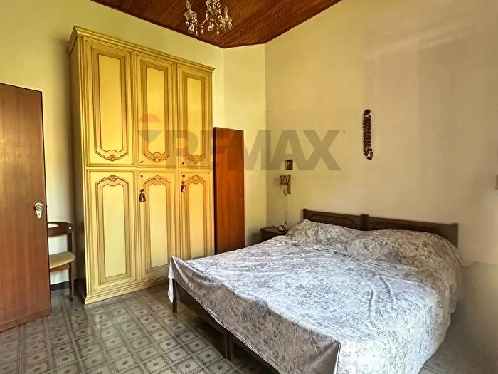 Casa con 6 locali in vendita in Via Vara Superiore f, Urbe