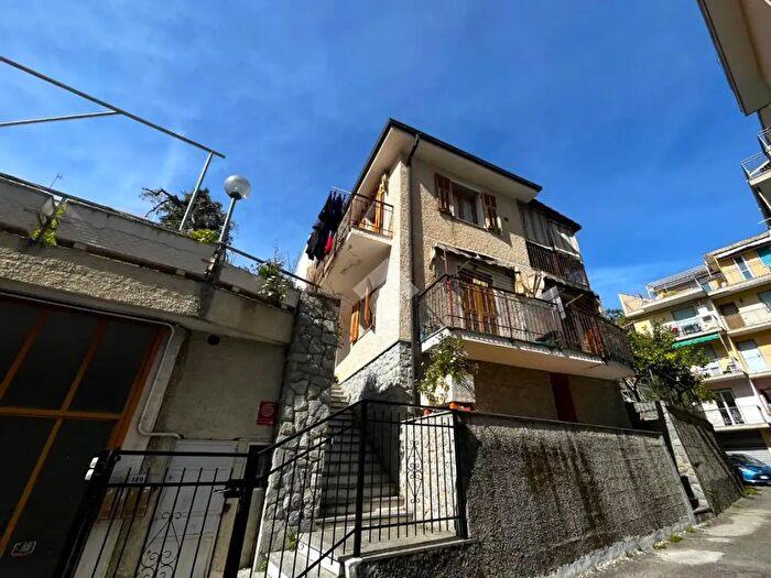 Casa quadrilocale in vendita in Via Galileo Galilei, Sanremo