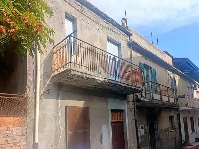 Casa trilocale in vendita in Via Nazionale VII, Botricello