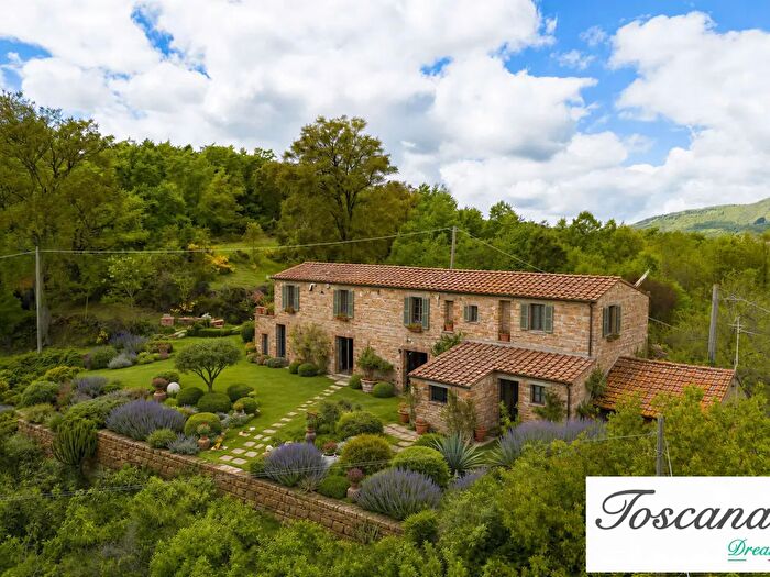 Casa con 10 locali in vendita in Monte Gusciani Snc, Massa Marittima