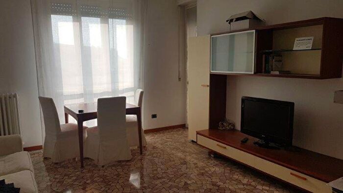 Appartamento bilocale in affitto in Via Nino Bonnet, Garibaldi Corso Como, Milano