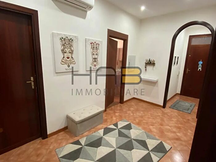 Appartamento trilocale in vendita in Via Bruno Salvatore, Erice