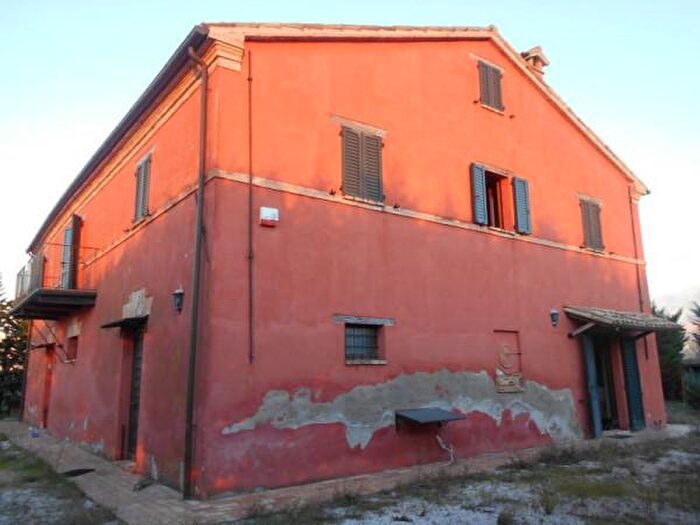 Casa con 6 locali in vendita in Via Mazzangrugno, Jesi