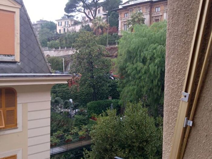 Appartamento bilocale in affitto in Via Piaggio, Castelletto, Genova