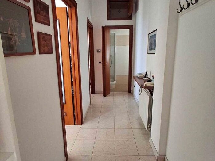 Appartamento trilocale in affitto in Via Europa, Gaeta