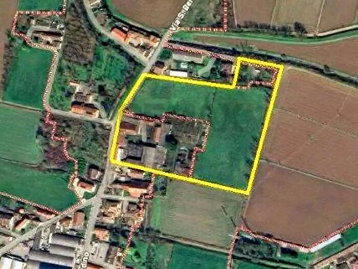 Casa con 8 locali in vendita in San Bernardino, Mede