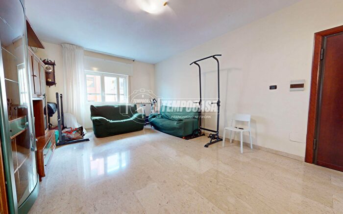 Appartamento trilocale in vendita in Via Papa Benedetto XIII, Bari