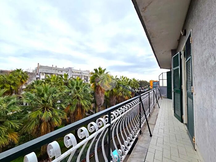 Casa con 6 locali in vendita in Via Nazario Sauro, Casoria