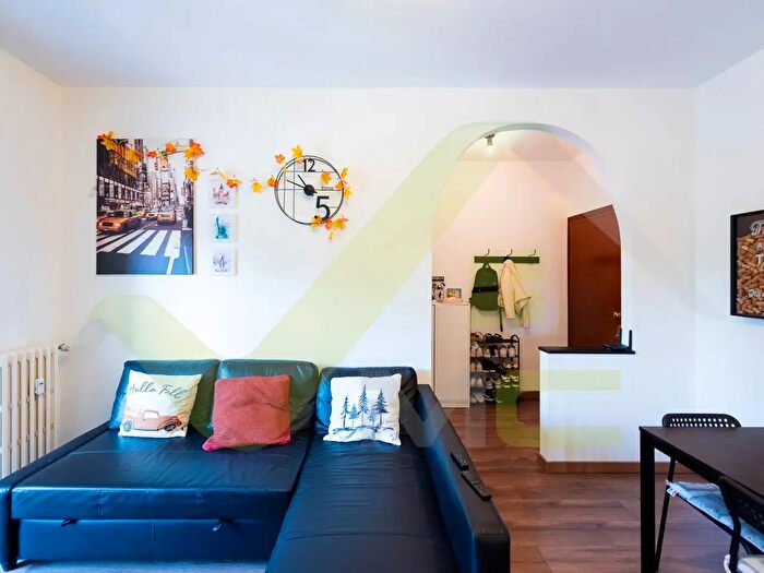 Appartamento bilocale in vendita in Via Michele Lessona, Milano
