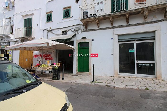 Appartamento trilocale in vendita in Via Mercadante, Martina Franca