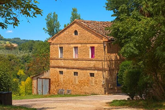 Casa con 5 locali in vendita in Monte San Vito