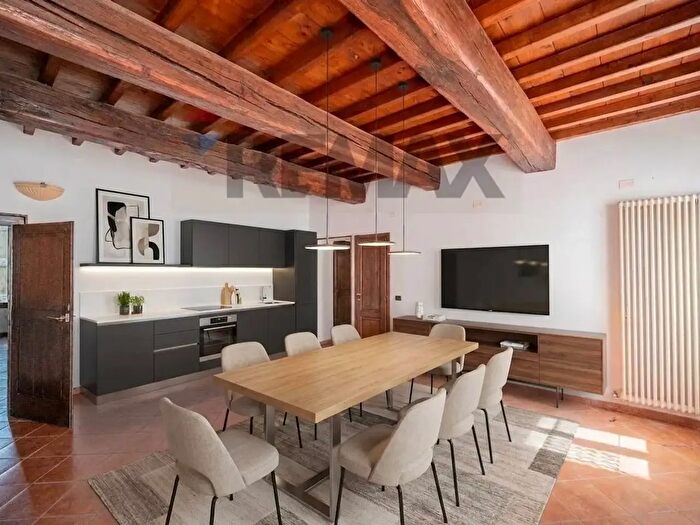 Appartamento quadrilocale in vendita in Via Soragna, Luzzara