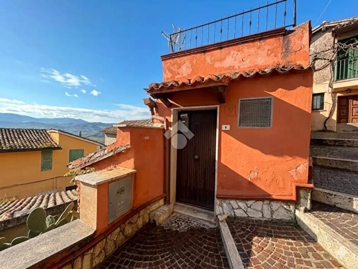 Appartamento bilocale in vendita in Via della Croce, Canterano