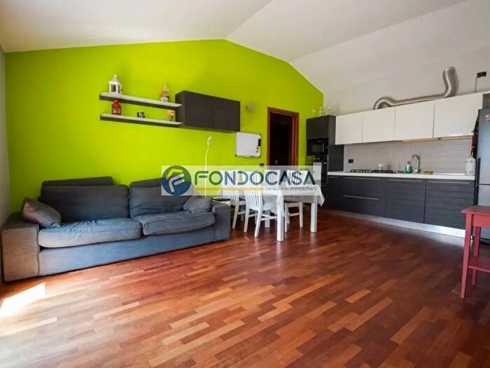 Appartamento trilocale in vendita in Via Muggiano, Milano