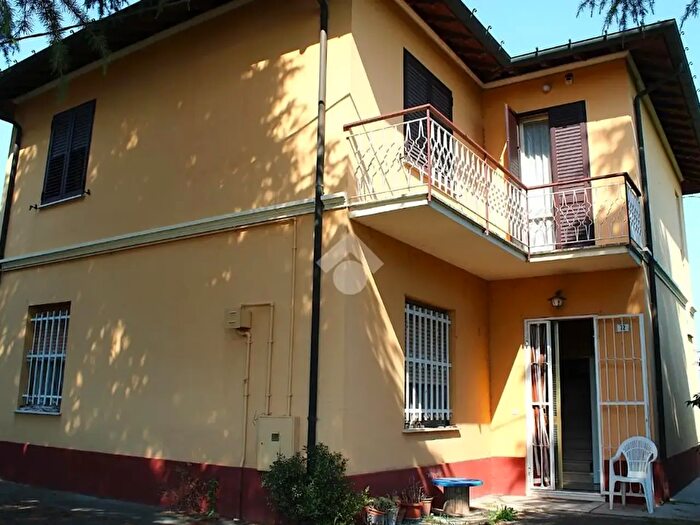 Casa con 6 locali in vendita in Via San Leonardo, Forlimpopoli